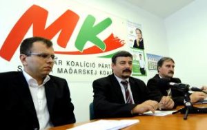 SMK podá trestné oznámenie za protimaďarké nápisy