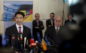 Novým nemeckým vicekancelárom je Philipp Rösler