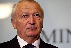 Český exminister financií Janota zomrel pri tenise