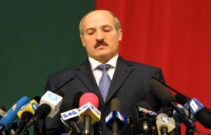 Lukašenko pripustil oslobodenie politických väzňov