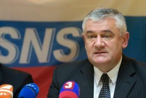 Slovenská národná strana si svoj klub udrží