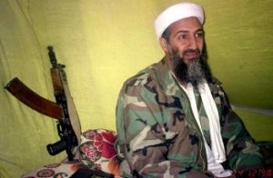 Americká justícia zrušila všetky obvinenia voči bin Ládinovi