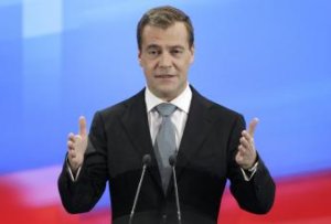 Medvedev naznačil, že s Putinom nebudú volební súperi