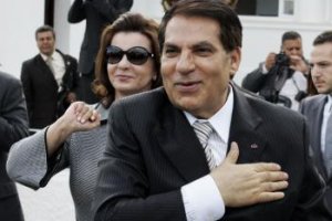 Tuniského exprezidenta a jeho manželku odsúdili na 35 rokov