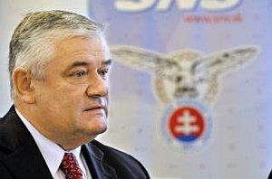 SNS chce zrušiť aj amnestiu Michala Kováča