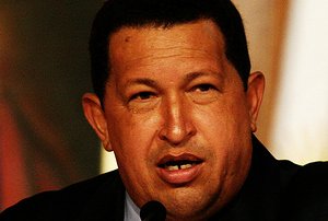 Chávez v televíznom príhovore potvrdil, že mu vyoperovali nádor