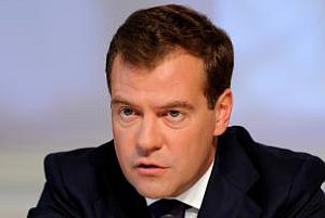 Medvedev obnovil dodávky elektriny do Bieloruska
