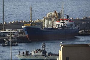V Grécku zatkli kapitána lode, ktorá viezla humanitárnu pomoc