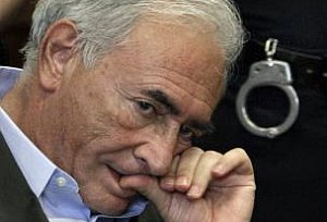 USA: Straussa-Kahna nezbavili obvinení, vyšetrovanie pokračuje