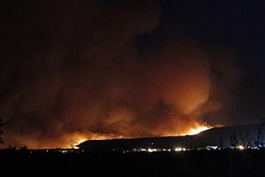 Požiar na ostrove Brač sa nedarí uhasiť, zachvátil už 4000 hektárov