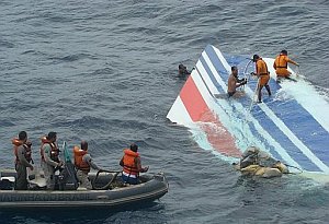 K haváriu Airbusu Air France prispeli chyby pilotov