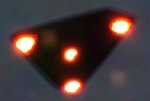 Belgičan pred 20 rokmi prekabátil NASA polystyrénovým UFO