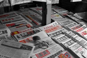 Čína zakázala médiám kritizovať zrážku rýchlovlakov