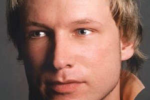 Najhorším trestom pre Breivika by bola psychiatria, myslí si jeho právnik