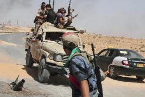 Povstalci v Líbyi zaznamenali úspech, vláda tvrdí opak