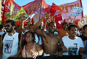 V Brazílii protestujú proti stavbe tretej najväčšej hydroelektrárne sveta