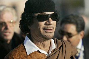 Kaddáfí vyzval svojich stúpencov z celej krajiny na pomoc Tripolisu
