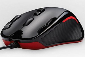 Logitech uviedol hernú myš pre pravákov aj ľavákov