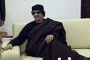 Vodca povstalcov sľubuje Kaddáfímu spravodlivý súd