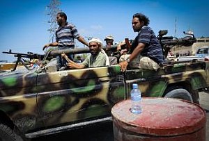 Kaddáfí je stále nebezpečný. Povstalci prosia NATO o ochranu