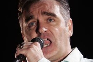 Spevák Morrissey: Fast foody sú horšie ako útoky v Nórsku