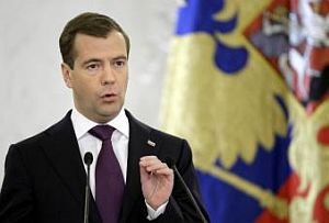 Medvedev chce zrušiť letecké spoločnosti, ktoré nespĺňajú normy