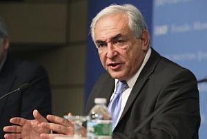 Strauss-Kahn sa verejne priznal k styku s chyžnou