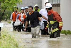 Tokio dnes zasiahne tajfún Roke, 4 ľudia už zahynuli